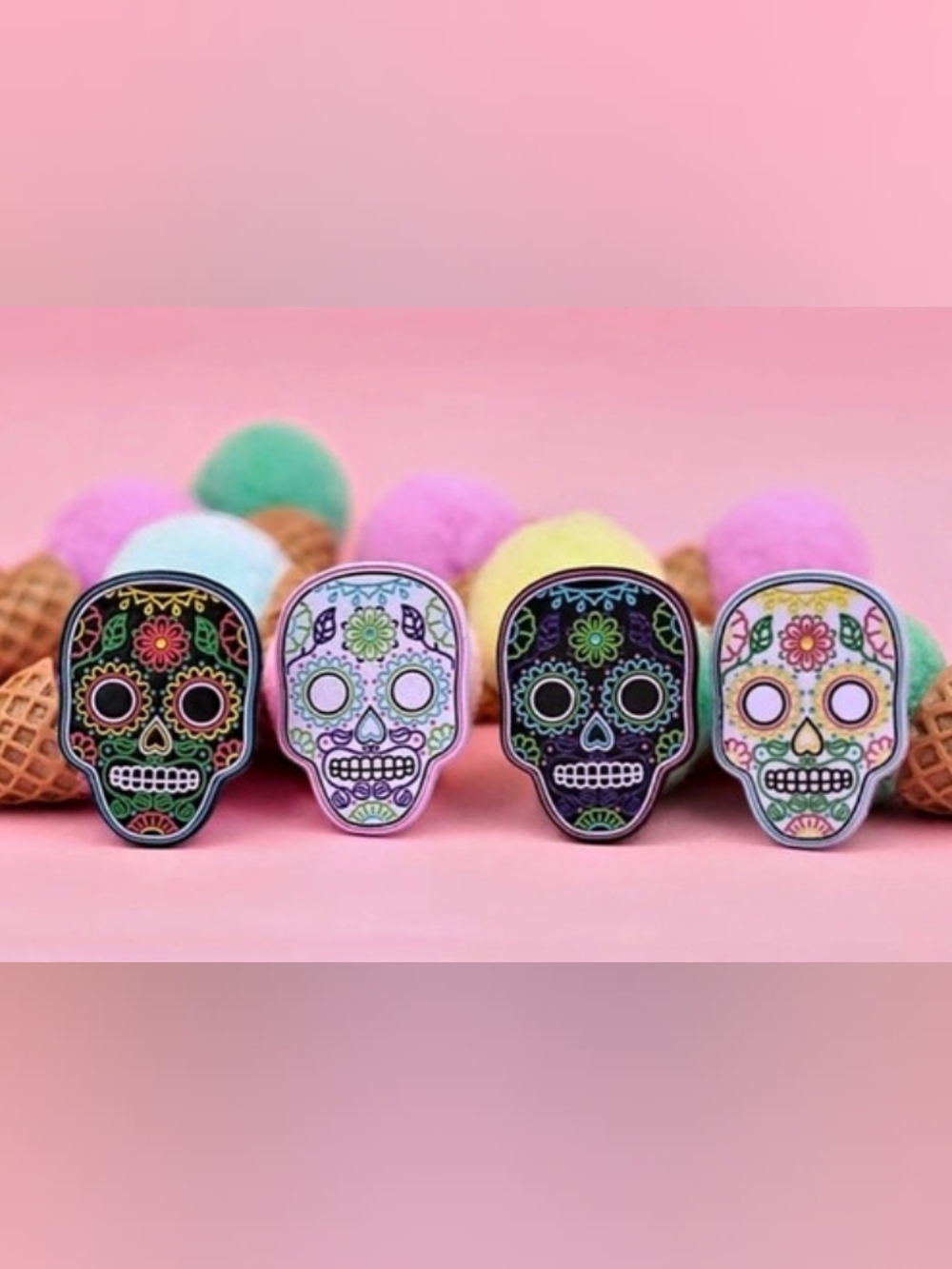Multicolor & Black Geometric Skull Pin Set